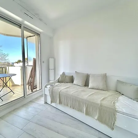 Calme Avec Terrasse A 2 Pas De La Benoit, 2 Pieces, 4 Couchages, - Fr-1-245-103 Appartement *