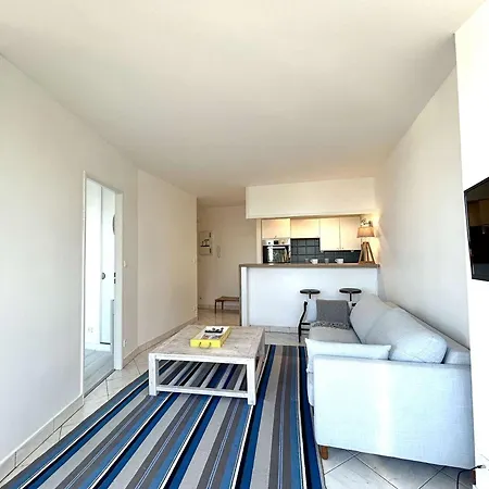 Calme Avec Terrasse A 2 Pas De La Benoit, 2 Pieces, 4 Couchages, - Fr-1-245-103 Appartement *